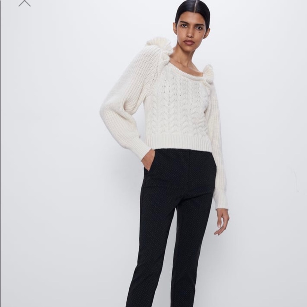 NWT ZARA Skinny Jacquard Trousers. Mid Waist